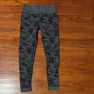 Gymshark Gray Camo Leggings